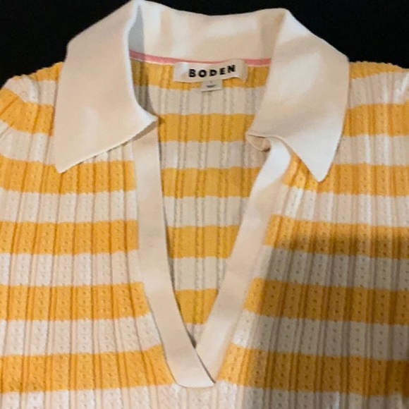 NWOT. Boden Striped V-Neck Knit Top - Picture 4 of 6